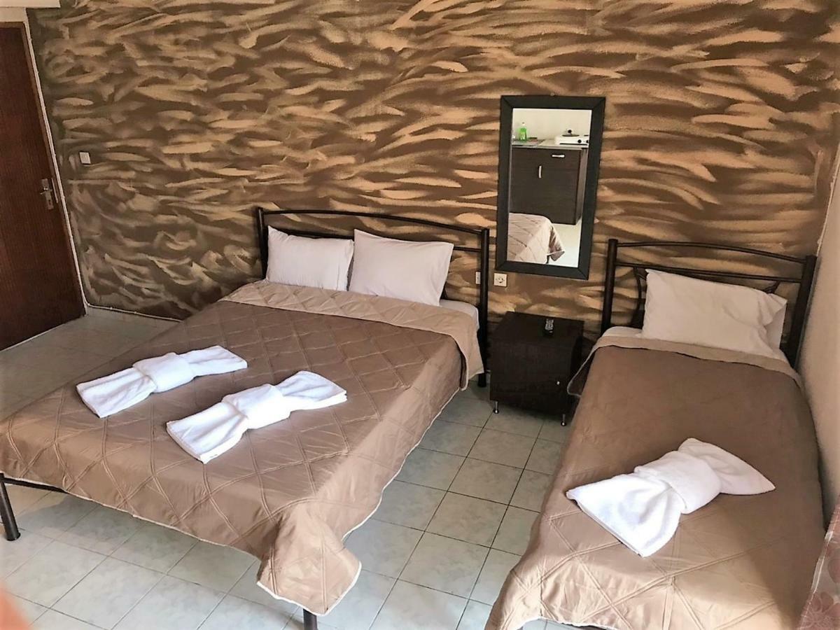 Paralía Blue Garden Rooms מראה חיצוני תמונה
