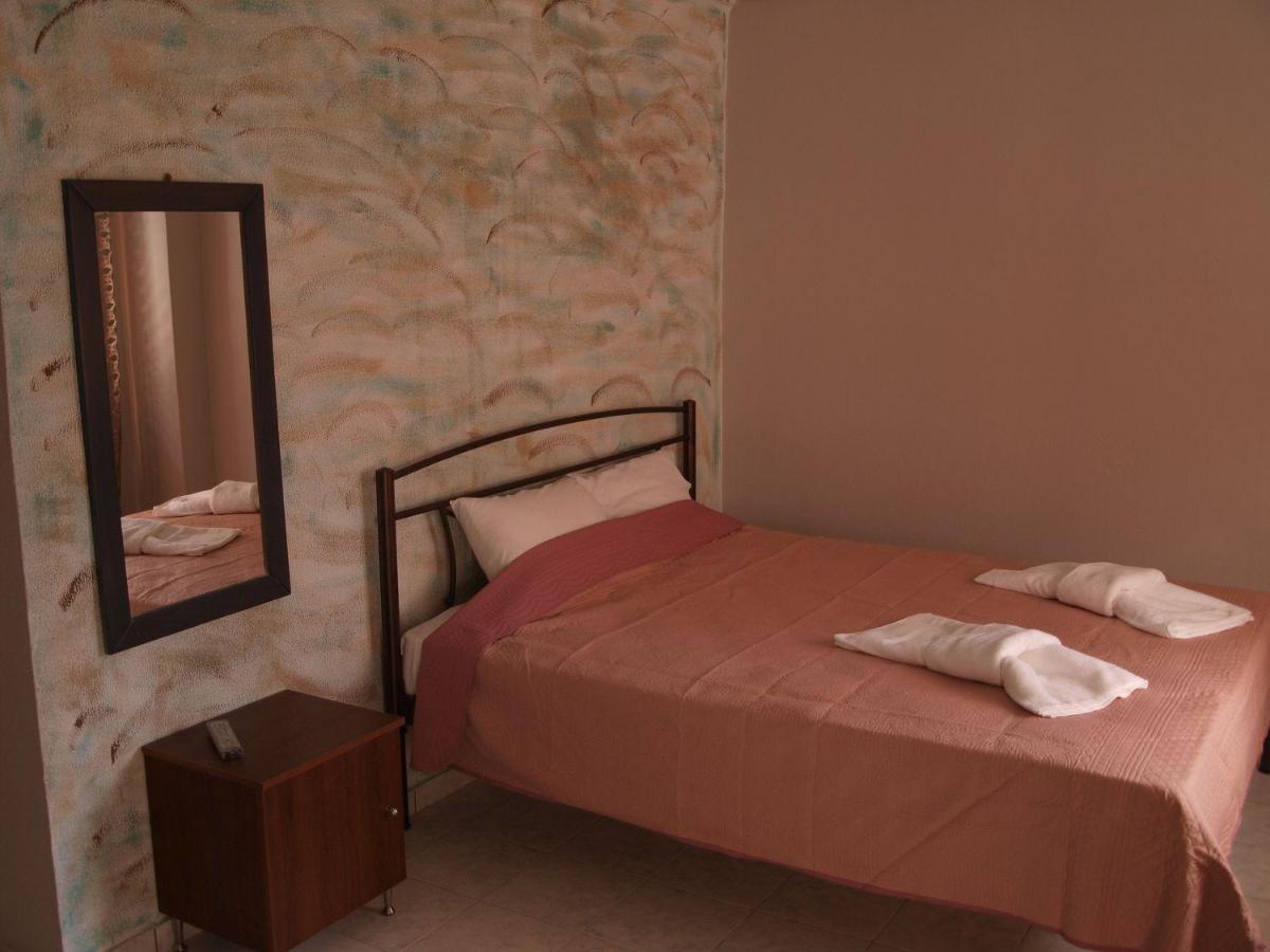 Paralía Blue Garden Rooms מראה חיצוני תמונה