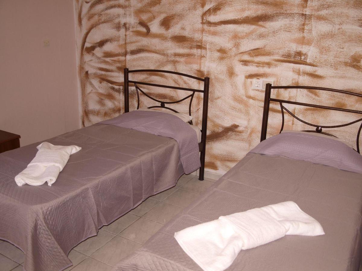 Paralía Blue Garden Rooms מראה חיצוני תמונה